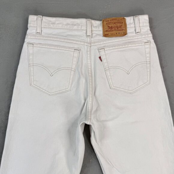 Vintage 1995 Levi's 550 Off-White Denim Jeans MADE IN USA Fit 32 x 33 - Picture 7 of 8